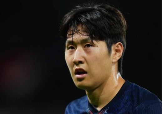 이강인, 리그앙 시즌 첫 골 PSG 팬들 “토트넘전 선발로 써라”