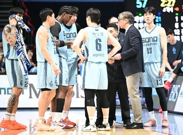 기적! 프로농구 소노, 9연승 질주, 이정현-켐바오-나이트 삼각편대 앞세워 PO 진출 '성큼'
