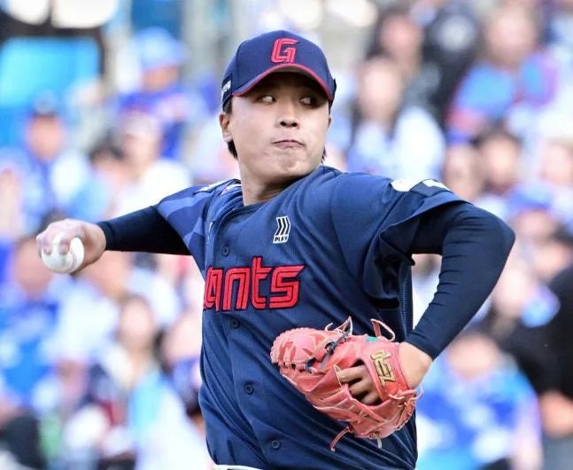 데뷔전 만루에서 삼진 둘 롯데 박정민, KBO 역대 네 번째 기록은 어떻게 나왔나