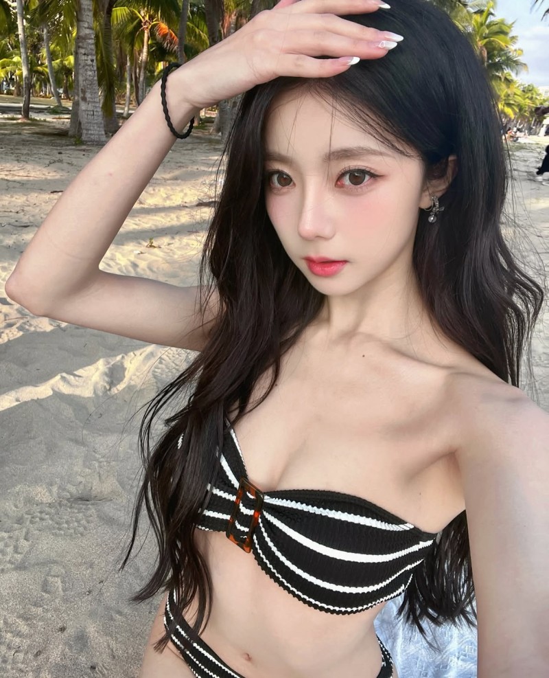 thumb-ac2a299490d117df26b6e04c6ccbbfb9_gFBI8WbK_7238ea97416c88339f4b720576db704589d11696_800x987 2.jpg