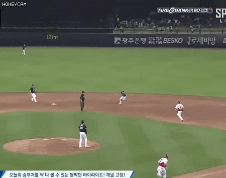 9961114E5A5DEE2F19.gif