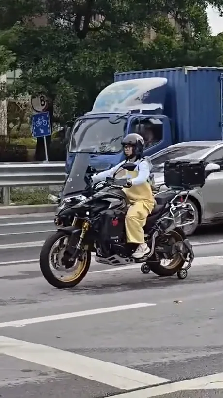 videoframe_4696.png