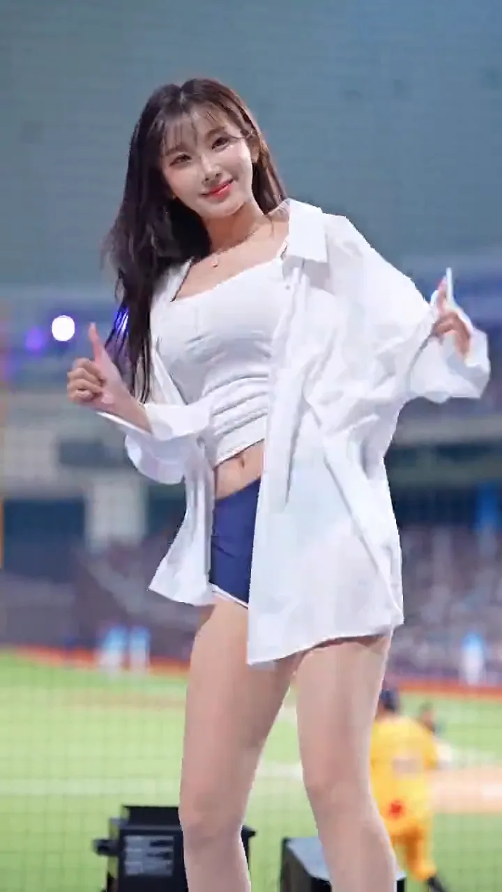 videoframe_8460.png